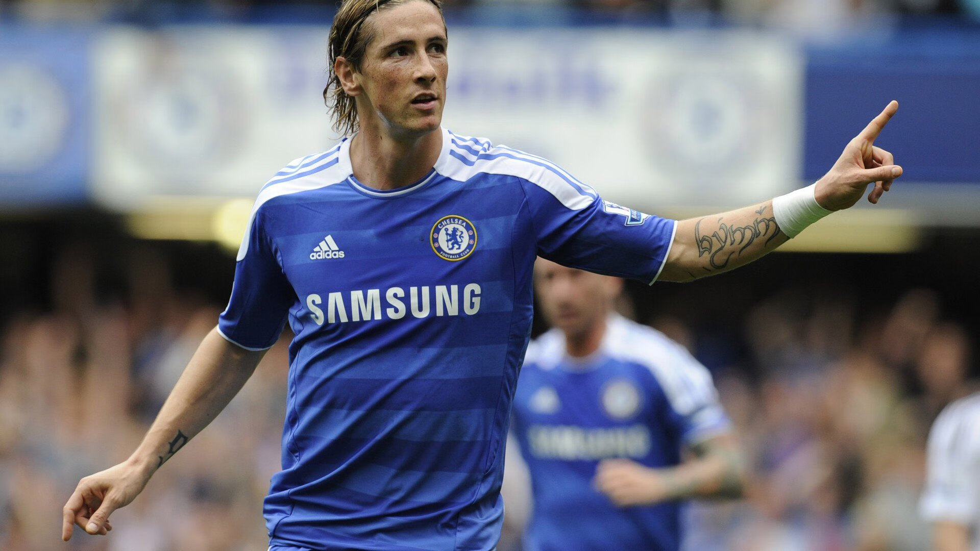 “德甲冠军争夺战进入关键期,豪门逐步逼近”,德甲冠军规则